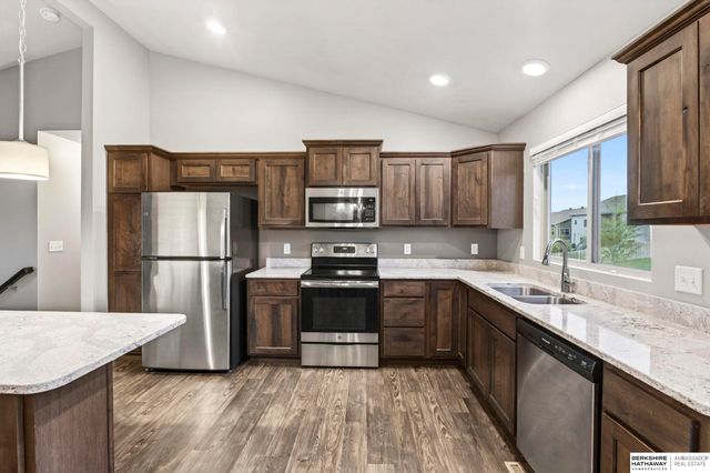 16637 Potter Street, Bennington, NE 68007
