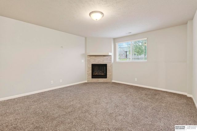 16637 Potter Street, Bennington, NE 68007
