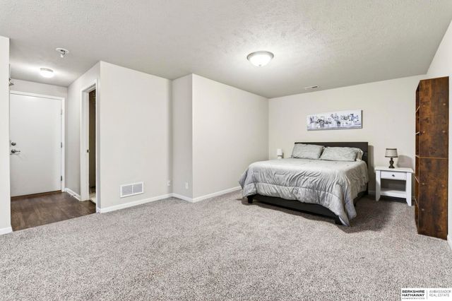 16637 Potter Street, Bennington, NE 68007