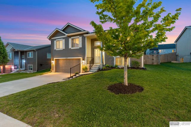 16637 Potter Street, Bennington, NE 68007