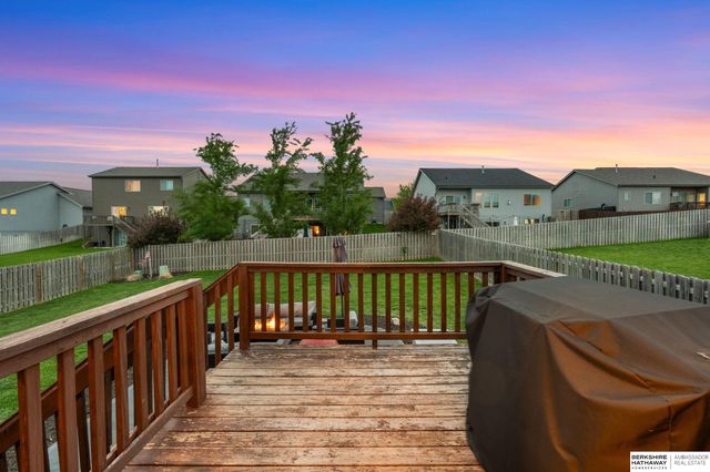 16637 Potter Street, Bennington, NE 68007
