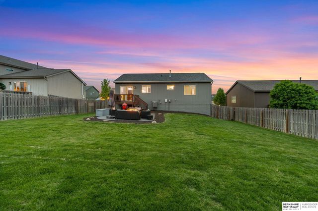16637 Potter Street, Bennington, NE 68007