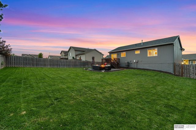 16637 Potter Street, Bennington, NE 68007