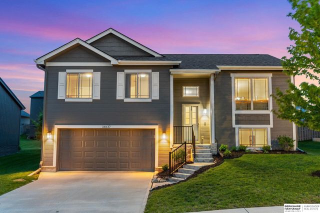 16637 Potter Street, Bennington, NE 68007