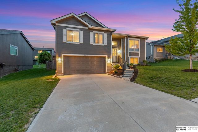 16637 Potter Street, Bennington, NE 68007