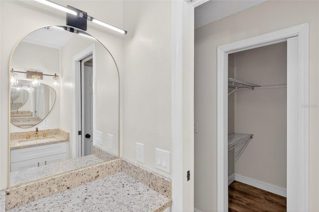 303 E FOUNTAIN STREET, Fruitland Park, FL 34731