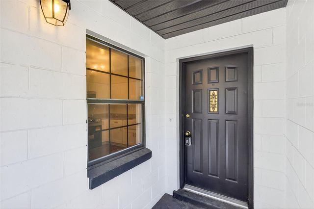 303 E FOUNTAIN STREET, Fruitland Park, FL 34731