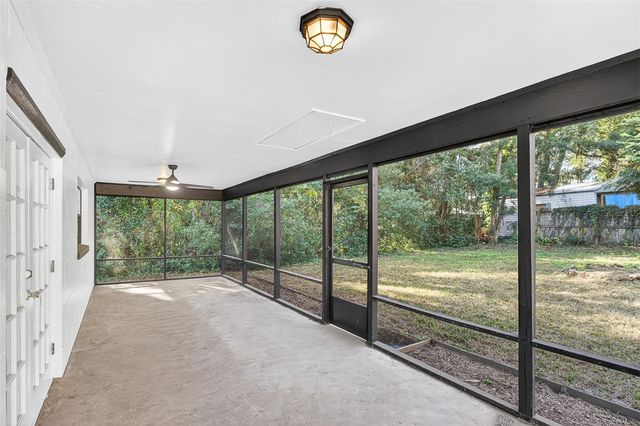 303 E FOUNTAIN STREET, Fruitland Park, FL 34731