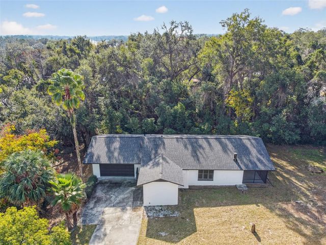 303 E FOUNTAIN STREET, Fruitland Park, FL 34731