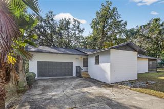 303 E FOUNTAIN STREET, Fruitland Park, FL 34731