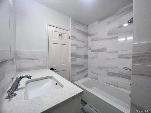 4 Susan Court, White Plains, NY 10605