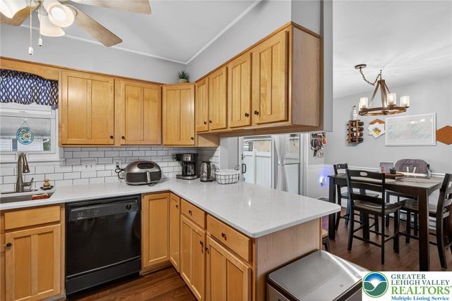 2716 Division Street, Palmer Twp, PA 18045