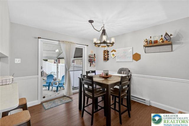 2716 Division Street, Palmer Twp, PA 18045