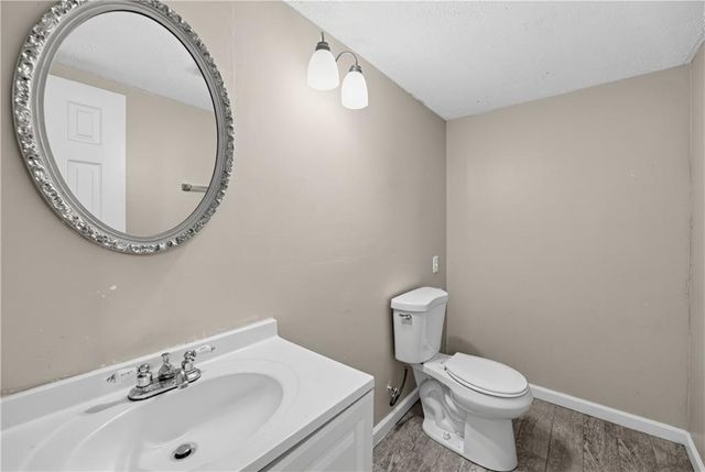 11209 Marsh Avenue, Kansas City, MO 64134