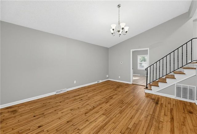 11209 Marsh Avenue, Kansas City, MO 64134