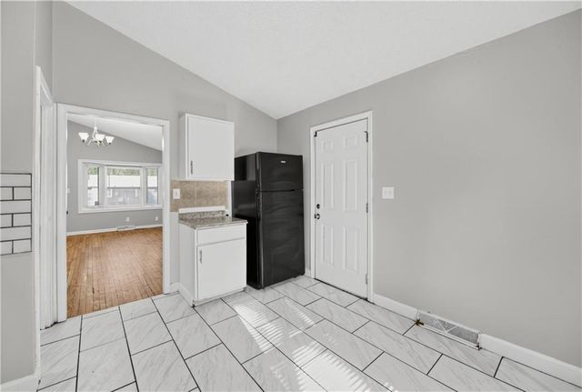 11209 Marsh Avenue, Kansas City, MO 64134