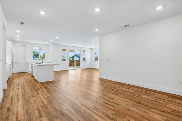2330 Briar Meadow Cir, Auburn, CA 95603
