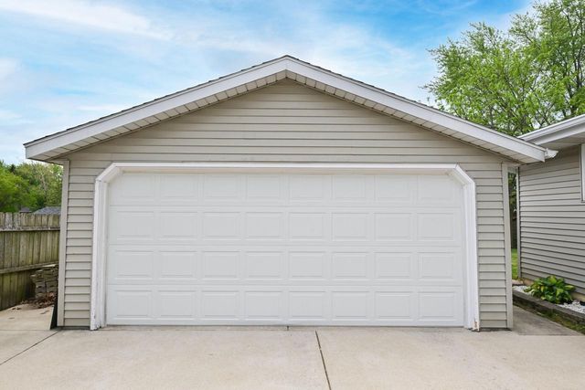 1605 Williams AVENUE, South Milwaukee, WI 53172