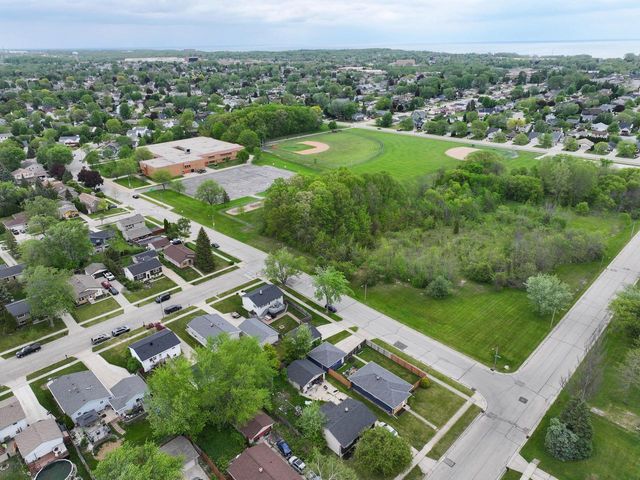 1605 Williams AVENUE, South Milwaukee, WI 53172
