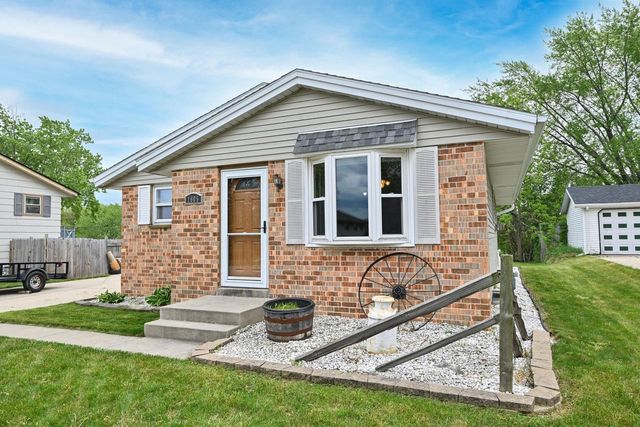1605 Williams AVENUE, South Milwaukee, WI 53172