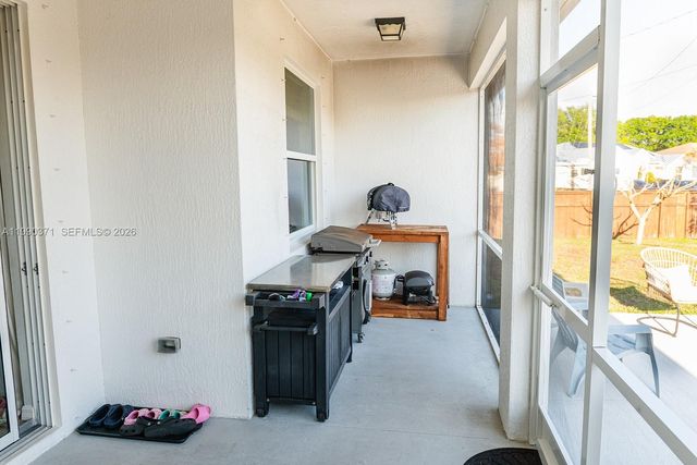 222 SW Kestor Dr, Port St. Lucie, FL 34953