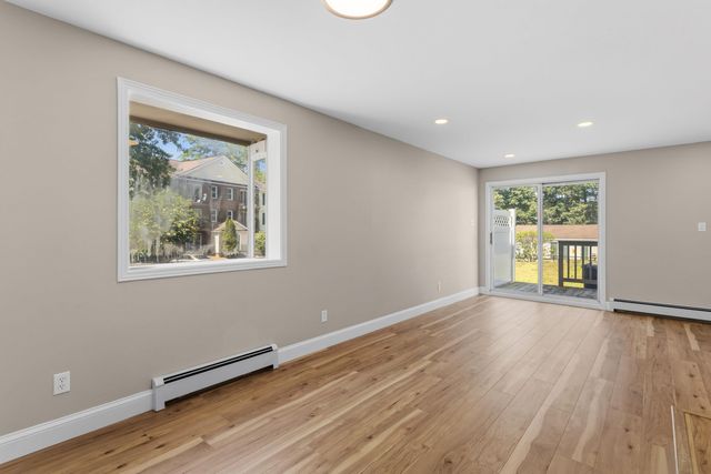 9 Kimberly Drive, Merrimack, NH 03054