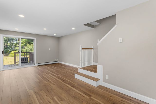 9 Kimberly Drive, Merrimack, NH 03054