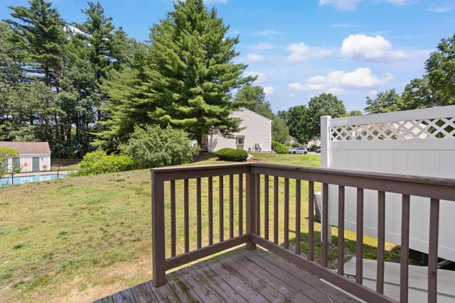 9 Kimberly Drive, Merrimack, NH 03054