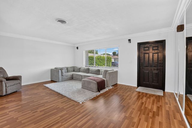 308 SE 2nd Street, Deerfield Beach, FL 33441