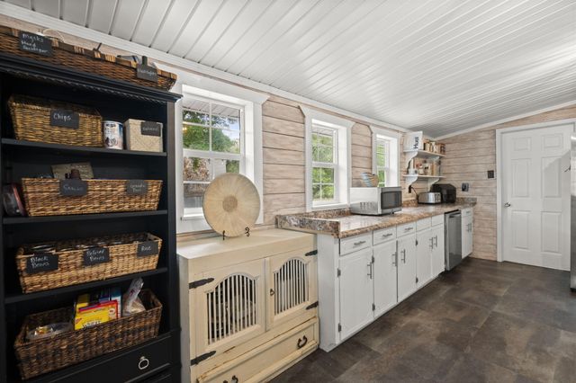 8487 Parkers Ferry Road, Adams Run, SC 29426