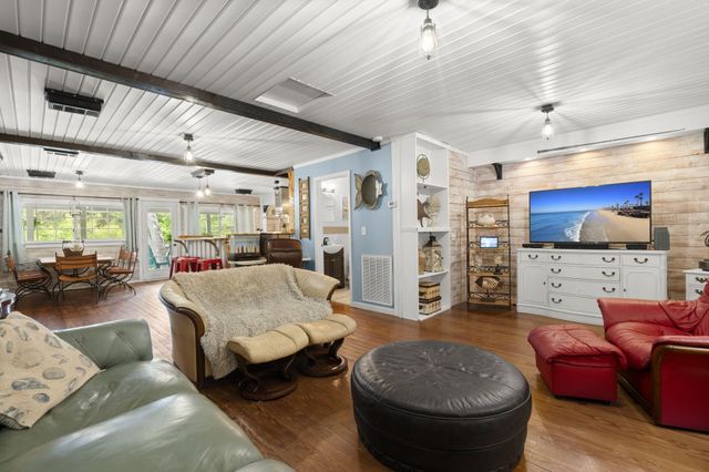 8487 Parkers Ferry Road, Adams Run, SC 29426