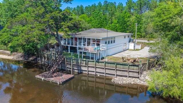 8487 Parkers Ferry Road, Adams Run, SC 29426