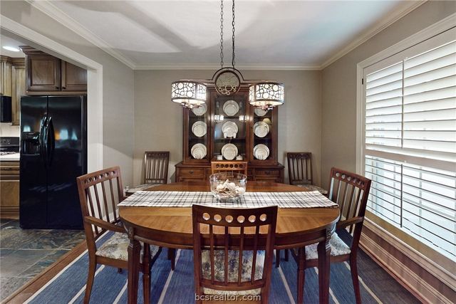1003 Rose Circle, College Station, TX 77840