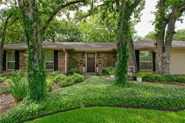 1003 Rose Circle, College Station, TX 77840