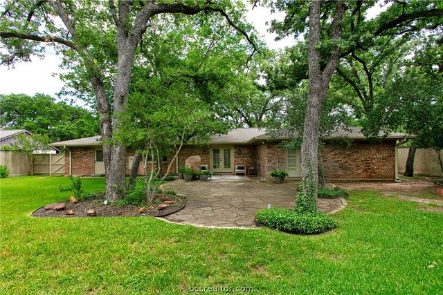 1003 Rose Circle, College Station, TX 77840