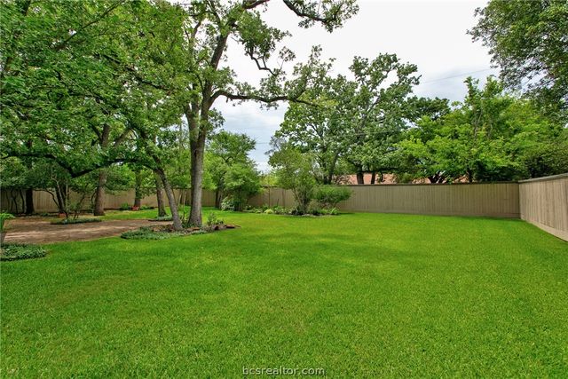 1003 Rose Circle, College Station, TX 77840