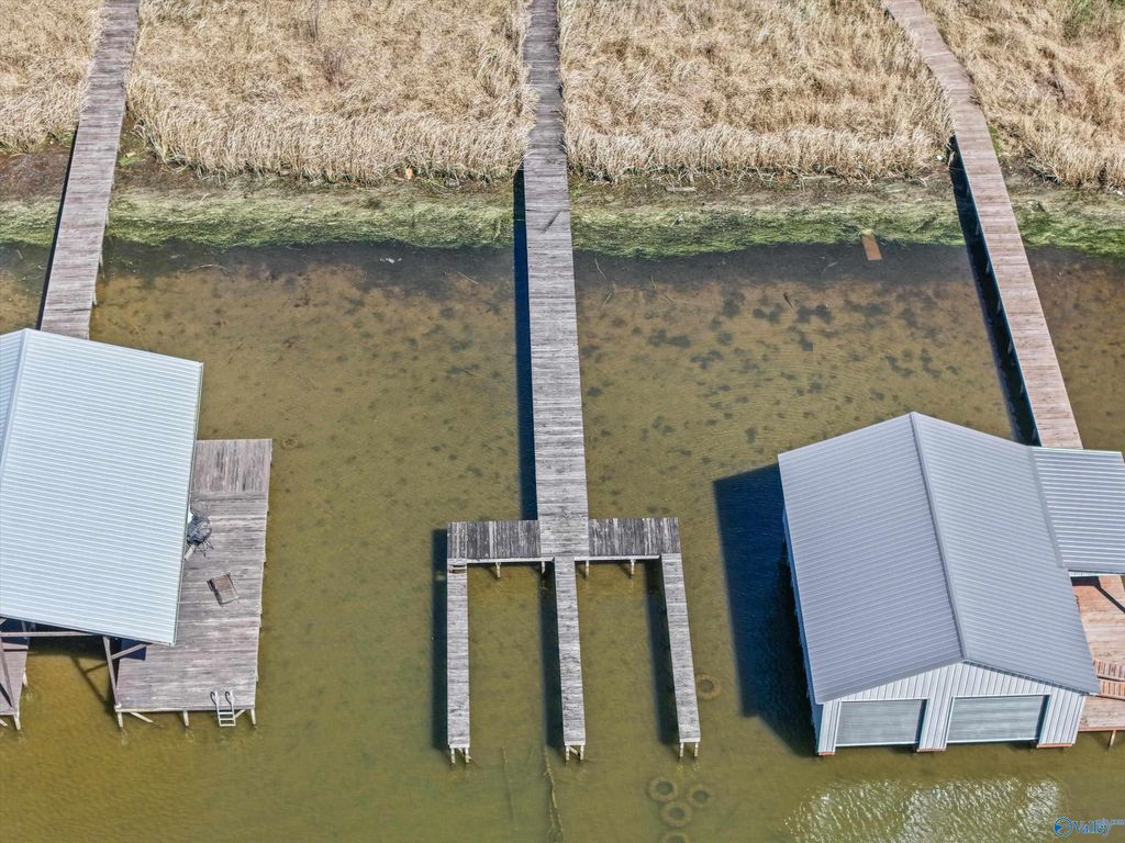 15 Pine Dale Drive, Guntersville, AL 35976