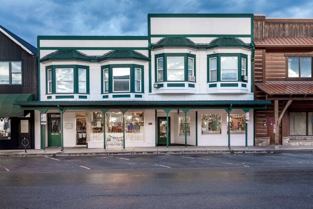 214, 216, 218 Central Avenue, Whitefish, MT 59937