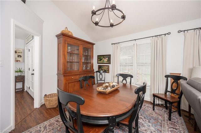 6630 Valleyoak Drive, Clemmons, NC 27012