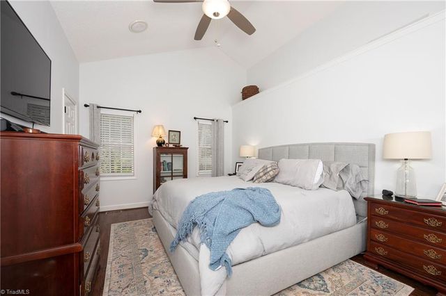 6630 Valleyoak Drive, Clemmons, NC 27012