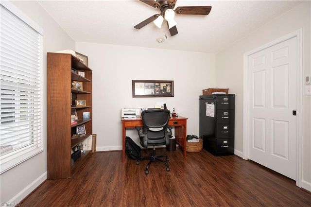 6630 Valleyoak Drive, Clemmons, NC 27012