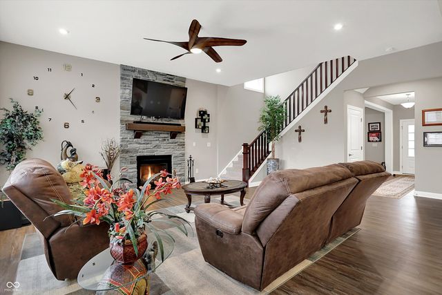 16170 Portage Trail Lane, Fishers, IN 46040