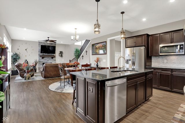 16170 Portage Trail Lane, Fishers, IN 46040