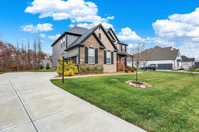16170 Portage Trail Lane, Fishers, IN 46040