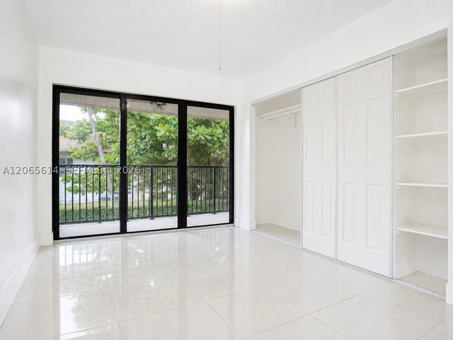 4271 NW 11th St 4, Miami, FL 33126