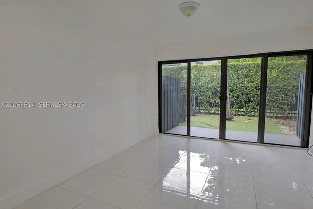 4271 NW 11th St 4, Miami, FL 33126