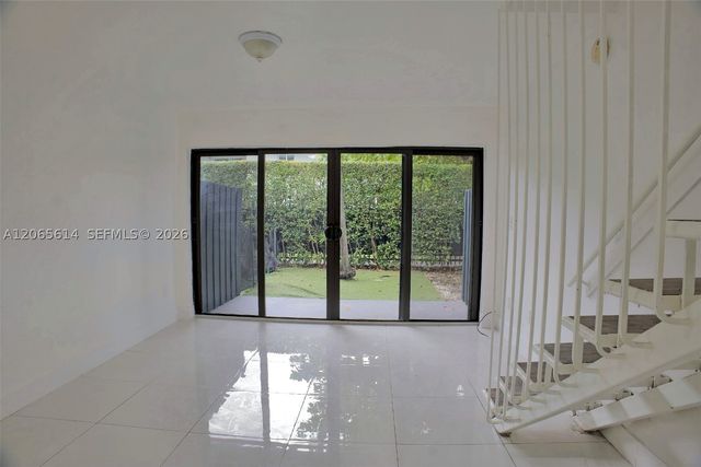 4271 NW 11th St 4, Miami, FL 33126