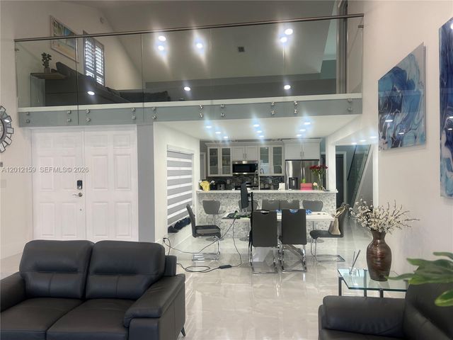 13595 SW 99th St, Miami, FL 33186