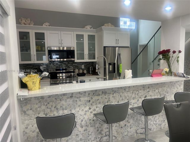 13595 SW 99th St, Miami, FL 33186