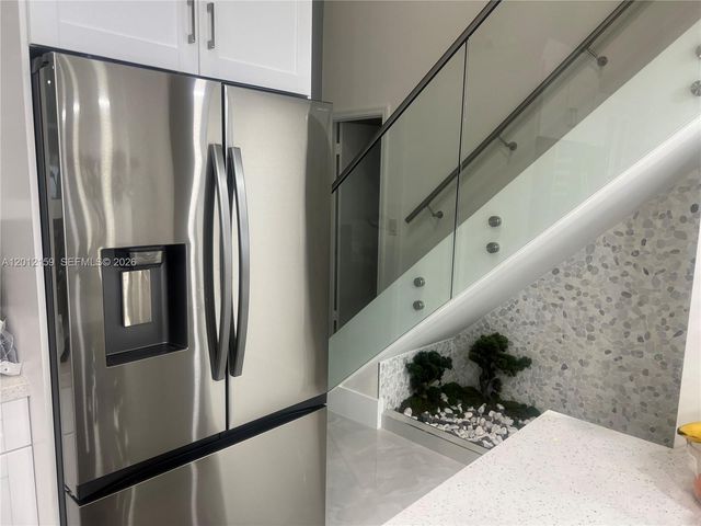 13595 SW 99th St, Miami, FL 33186